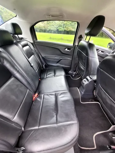 Peugeot 301 Allure