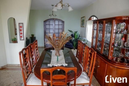 Imagem 2 de 19 de Sobrado No Residencial Floresta! - So0895