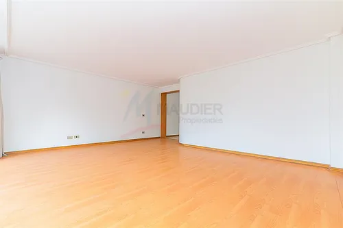 Departamento En Arriendo De 3 Dorm. En Las Condes