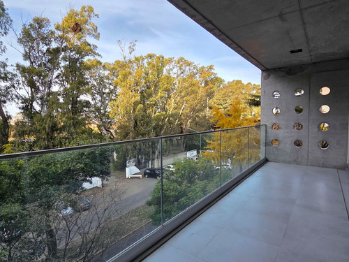 Alquiler 4 Ambientes De Categoria Cochera Y Amenities Olivos