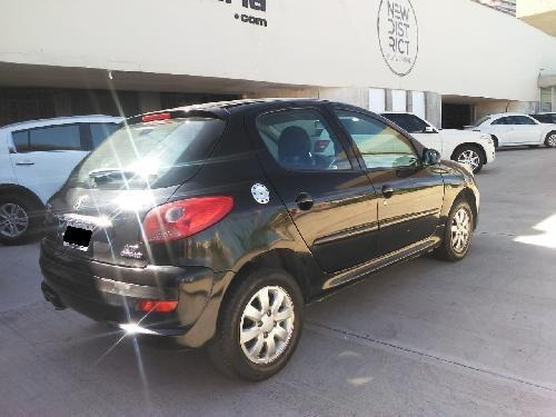 Peugeot 207 2011
