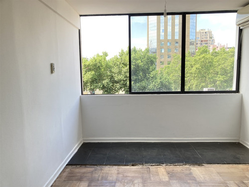 Venta De Oficina En Providencia Con Los Leones Metro L1-l6
