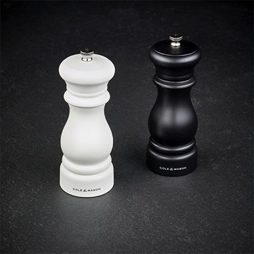 Juego 2 Molinos Sal/pimienta Negro/blanco Cole & Mason