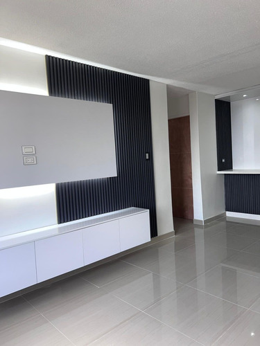Apartamento Remodelado En Venta Lomas De Mañongo Jc-lp