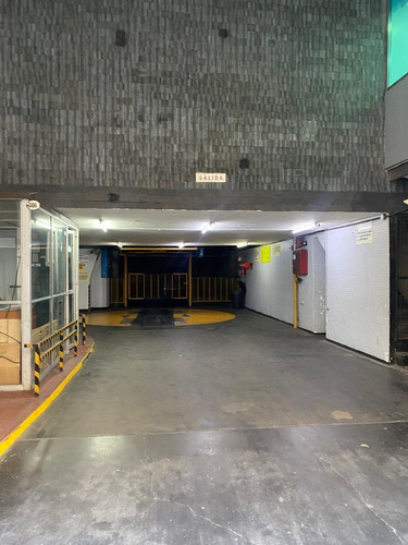 Venta Cochera En Av Corrientes
