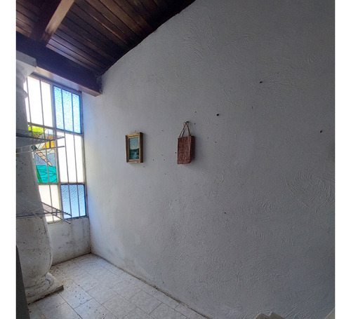 Best House Vende Amplia Casa En La Morita, San Antonio De Los Altos.