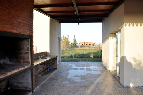 Imagen 6 de 19 de Casa Quinta En Carmen De Areco
