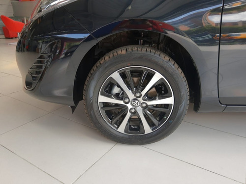 Toyota Yaris Sport Mecánico