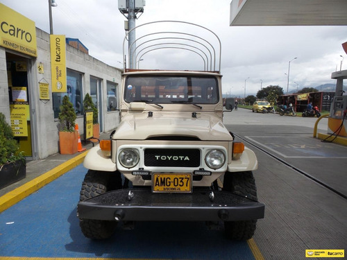 Imagen 2 de 25 de Toyota Land Cruiser Estacas