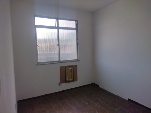 Vendo Galpão Aberto Com Dois Apartamentos Bairro De Brás De