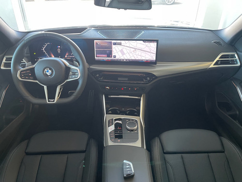 BMW Serie 3 3.0 330i Sedan Sport Line 252cv