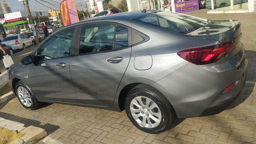 Imagem 3 de 6 de Chevrolet Onix Plus 1.0 Lt (flex)
