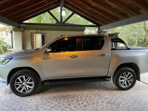 Toyota Hilux 2.8 Cd Srv 177cv 4x4 At 2017