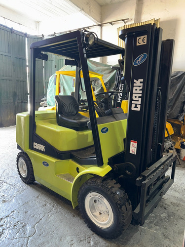 Clark 2500 Diesel