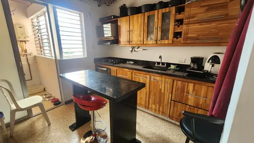 Apartamento En Venta En Conquistadores. Cod V12070