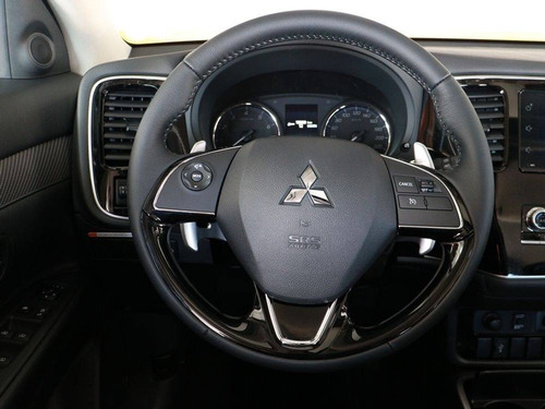 Imagem 10 de 14 de Mitsubishi Outlander 2.0 Mivec Gasolina Hpe Automático