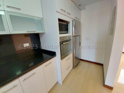 Imagen 9 de 18 de Apartamento Remodelado A Estrenar En Colinas De La Tahona!