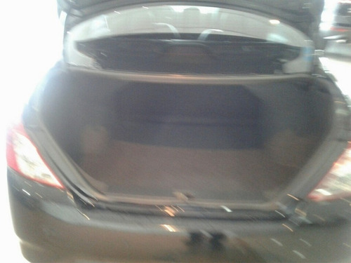 Nissan Versa 2019/2019 8i90