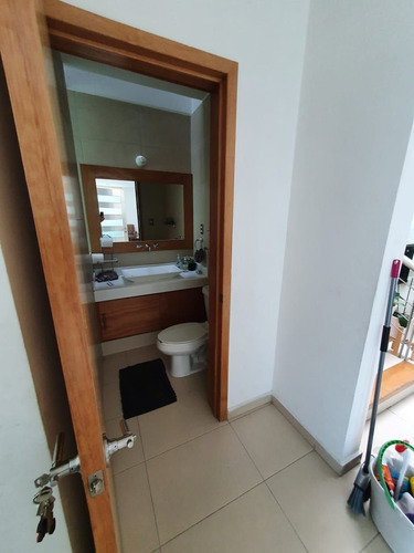 Se Vende Casa En Claustros De Las Misiones, Centro Sur De 3 Niveles, Ubicadísima