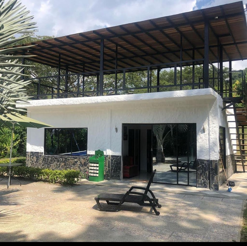 Tu Oasis Privado Te Espera! Casa Finca En Condominio Privado Con Piscina Y Área De Barbacoa. 