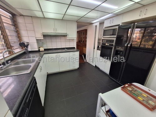 Tg Apartamento En Piso Bajo Con Pozo De Agua, En Alquiler, Canon Incluye Condominio, En Santa Eduvigis 25-18127 Ys