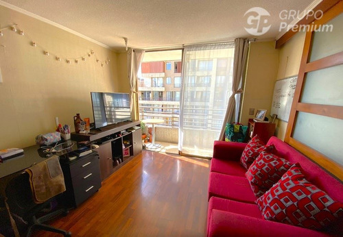 Departamento En Venta, Santiago. Comodo Y Excelente Ubicacio
