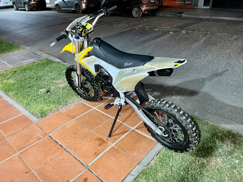 Imagen 6 de 12 de Moto Gaf Gx 125