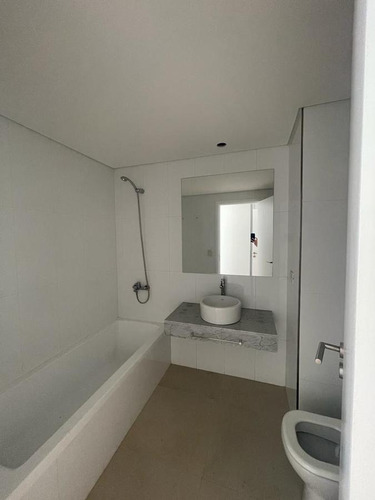 Imagen 20 de 22 de Venta Dpto Pb 3 Dorm. Gran Terraza Con Parrilla Y Vista Al Río Con Amarras.