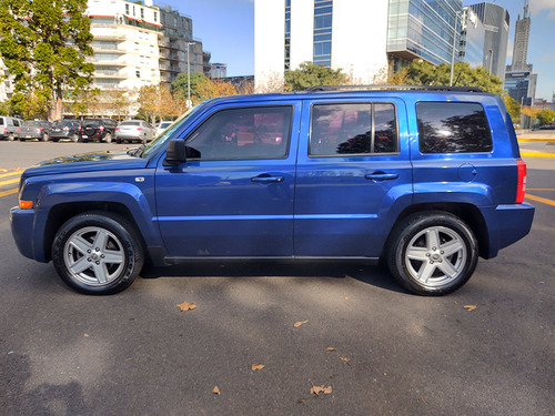 Imagen 3 de 20 de Jeep Patriot 2010 Sport Abasto Motors