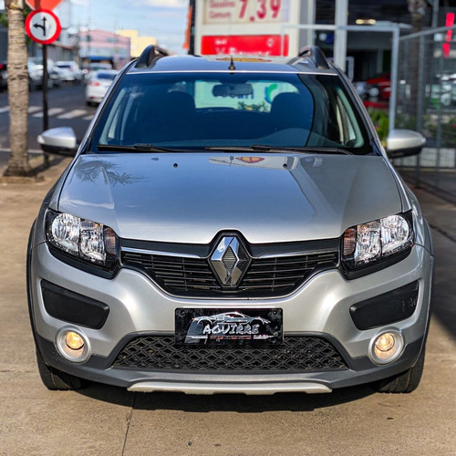 Imagem 5 de 15 de Renault Sandero Stepway 1.6 Prata 2017