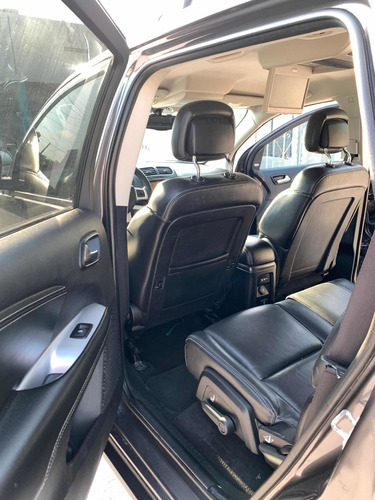 Imagen 6 de 15 de Dodge Journey 2015 2.4 Sxt L4 7pas At