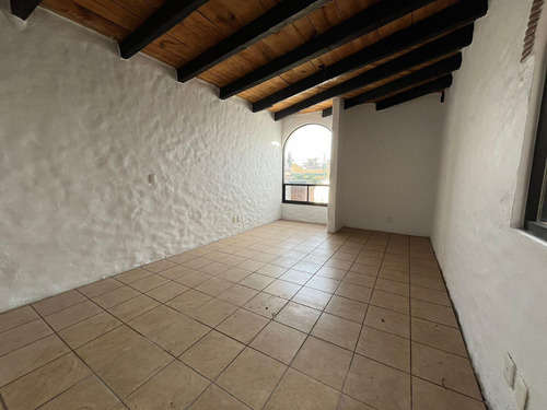 Casa Con Uso De Suelo En Renta-toluca-1,150m2