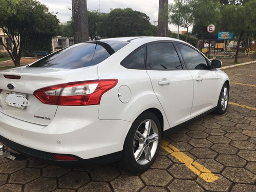 Ford Focus Sedan 2014 2.0 Titanium Flex Aut. 4p