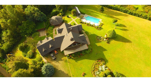 Imagen 6 de 30 de Espectacular Casa En Terreno Soñado - Club De Campo Los Risc