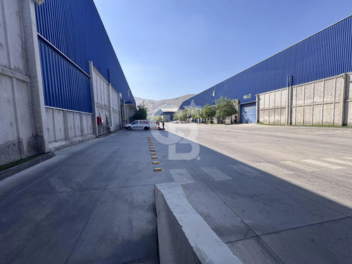 Bodega 1.000 M² Quilicura | San Ignacio, Seguridad 24/7