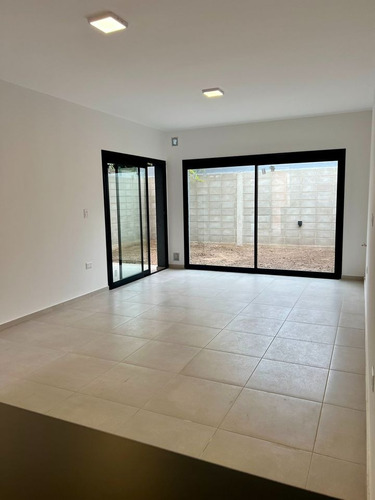 Vendo Duplex En Colinas De Manantiales - Financiamiento! Cbh