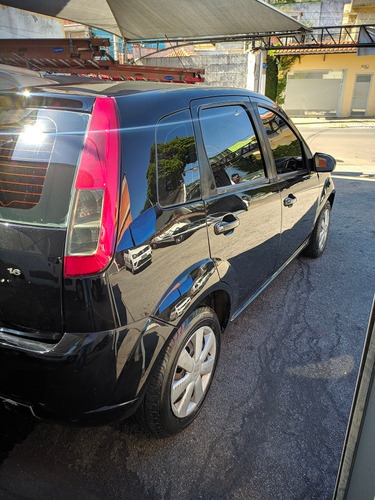 Ford Fiesta 1.6 8v