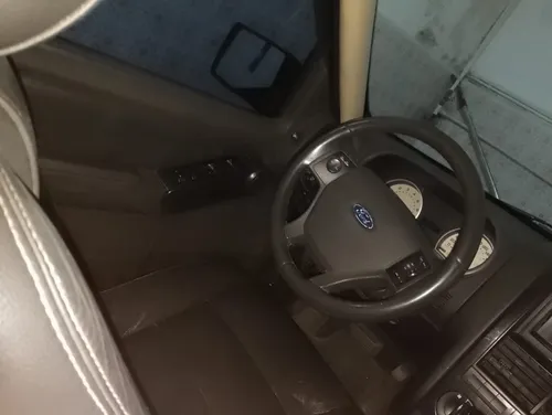 A Sport Trac 4x4 Pick Up Norteamericana
