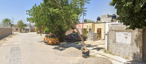 Excelente Casa En Remate Bancario En Las Perlas Torreon Perfecta Para Inversion Gran Ubicacion Adquierela Con Descuento Sk15