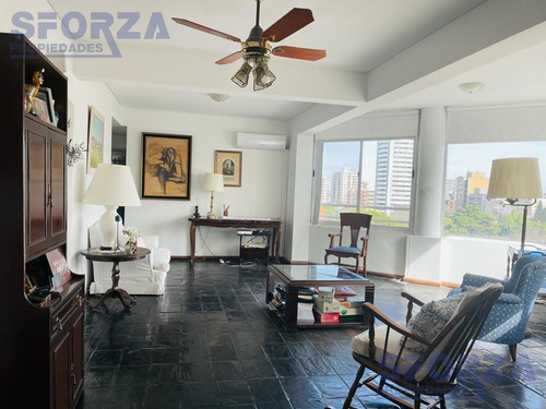 Venta De Departamento Semi Piso 4 Ambientes Con Cochera