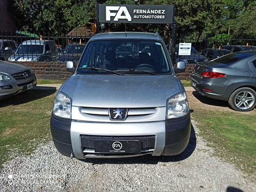 Peugeot Partner Patagónica 1.4 Nafta Full