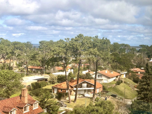 Imagen 4 de 7 de Departamento De 2 Dormitorios En Torre Punta Del Este
