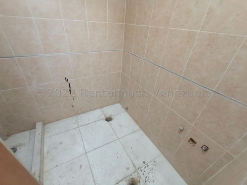 Imagen 9 de 15 de Townhouse En Venta, Monteserino San Diego. 23-14901 Rentahouse