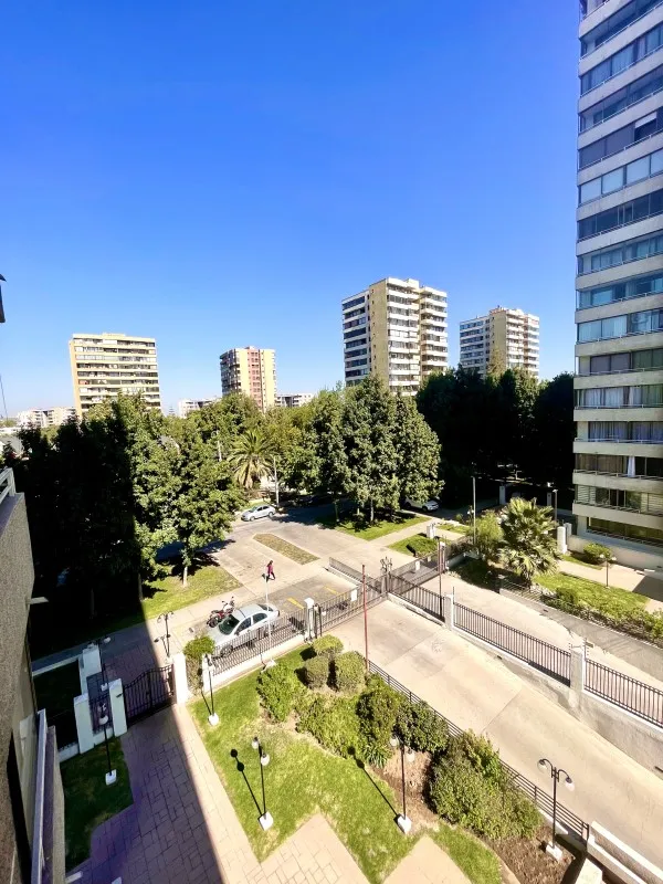 Imagen 1 de 20 de Amplio Depto 3d+2b. Estac+2 Bod. Vista Despejada Valle Verde