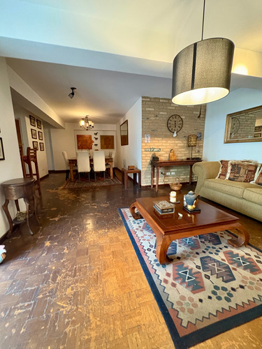 Apartamento En Venta En Los Samanes, 148 M2 Arf