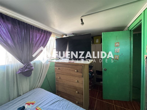 Casa En Venta De 2 Dorm. En Puente Alto