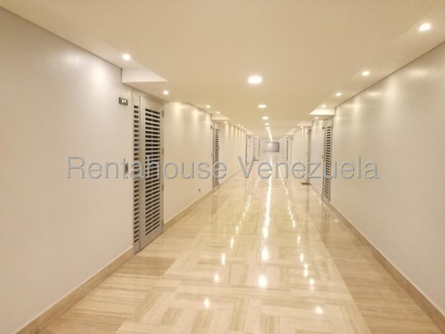 Carla Gonzalez Apartamento En Alquiler En Las Mercedes Mls #25-10155 Tolon Fashion Mall