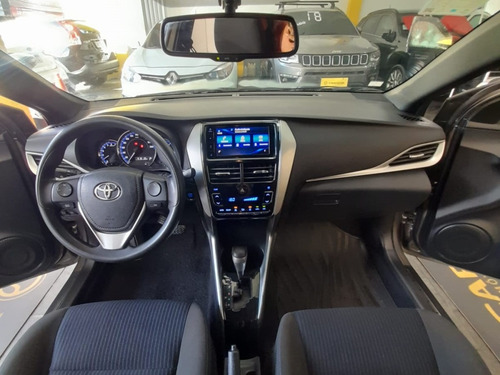 Toyota Yaris 1.3 16V FLEX XL PLUS TECH MULTIDRIVE