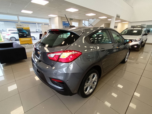 Imagen 21 de 22 de Chevrolet Cruze 5 Lt Mr