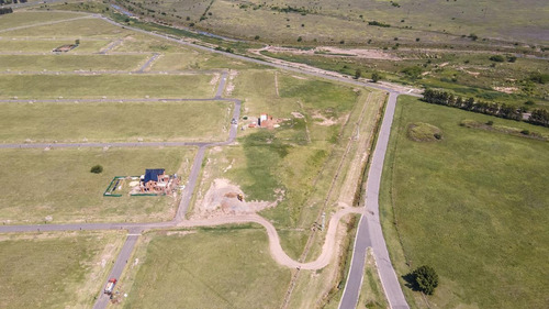 Imagen 8 de 16 de Lote En Los Pasos Del Jockey Barrio 3
